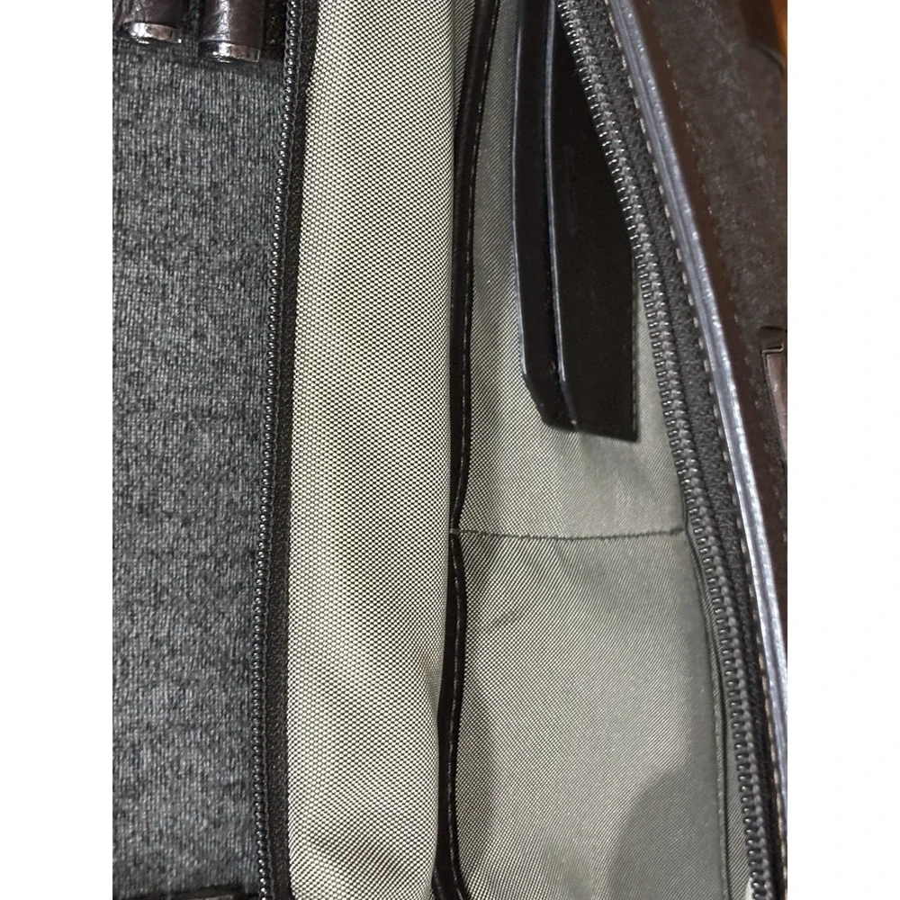 Tumi pre owned